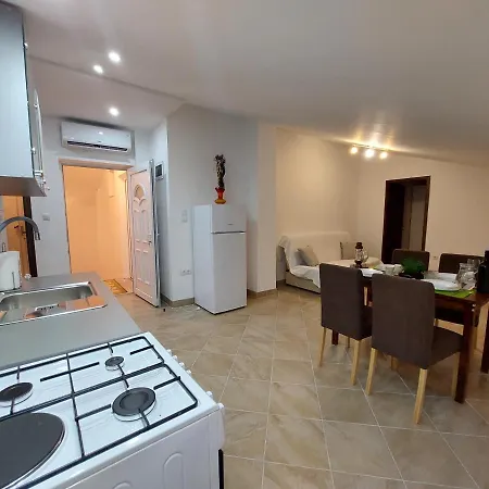 Apartment Ema Grebaštica