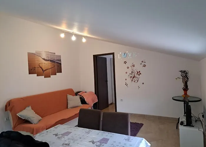 Apartment Ema Grebastica